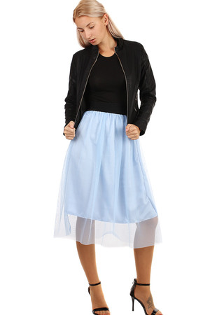 Romantyczna dłuższa tiulowa spódnica z elastycznym paskiem w talii. Jednolity kolor. Uniwersalna rozmiarówka dla