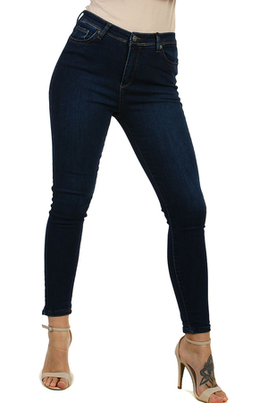 Eleganckie jeansy skinny w kolorze ciemnoniebieskim. Wysoka talia wąski krój nogawki klasyczne zapięcie na zamek