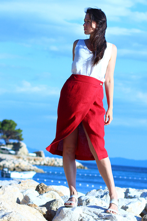 Czeska autorska spódnica typu wrap skirt uszyta z wysokiej jakości 100% lnu miękki len przyjemnie układający się na