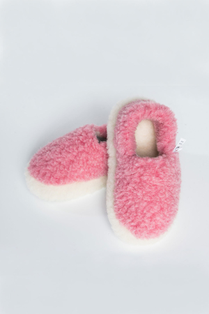 house slippers for women and girls made of 100% sheep wool soft and comfortable hipoalergiczny i antybakteryjny z