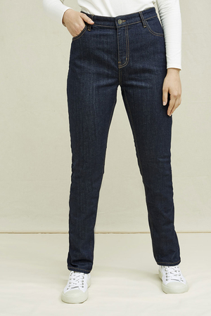 Komfortowe jeansy damskie do noszenia na co dzień od People Tree Z 98% wykonane z bawełny organicznej wysoka talia