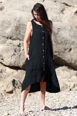 Letnia lniana sukienka damska z guzikami monochromatyczny design długość midi bez rękawów z wąskimi ramiączkami
