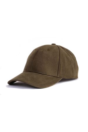 Jednokolorowa czapka w jednym rozmiarze rozmiar regulowany taśmą z tyłu pikowany jednolity kolor bez nadruku Materiał :